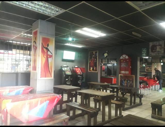 1,400M² BUSINESS FOR SALE IN RUSTENBURG CENTRAL